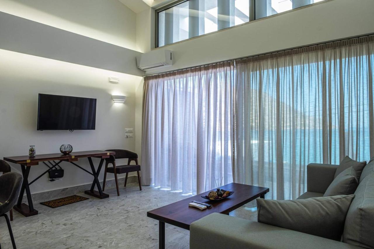 Nama Sea Side Suites Pláka Buitenkant foto