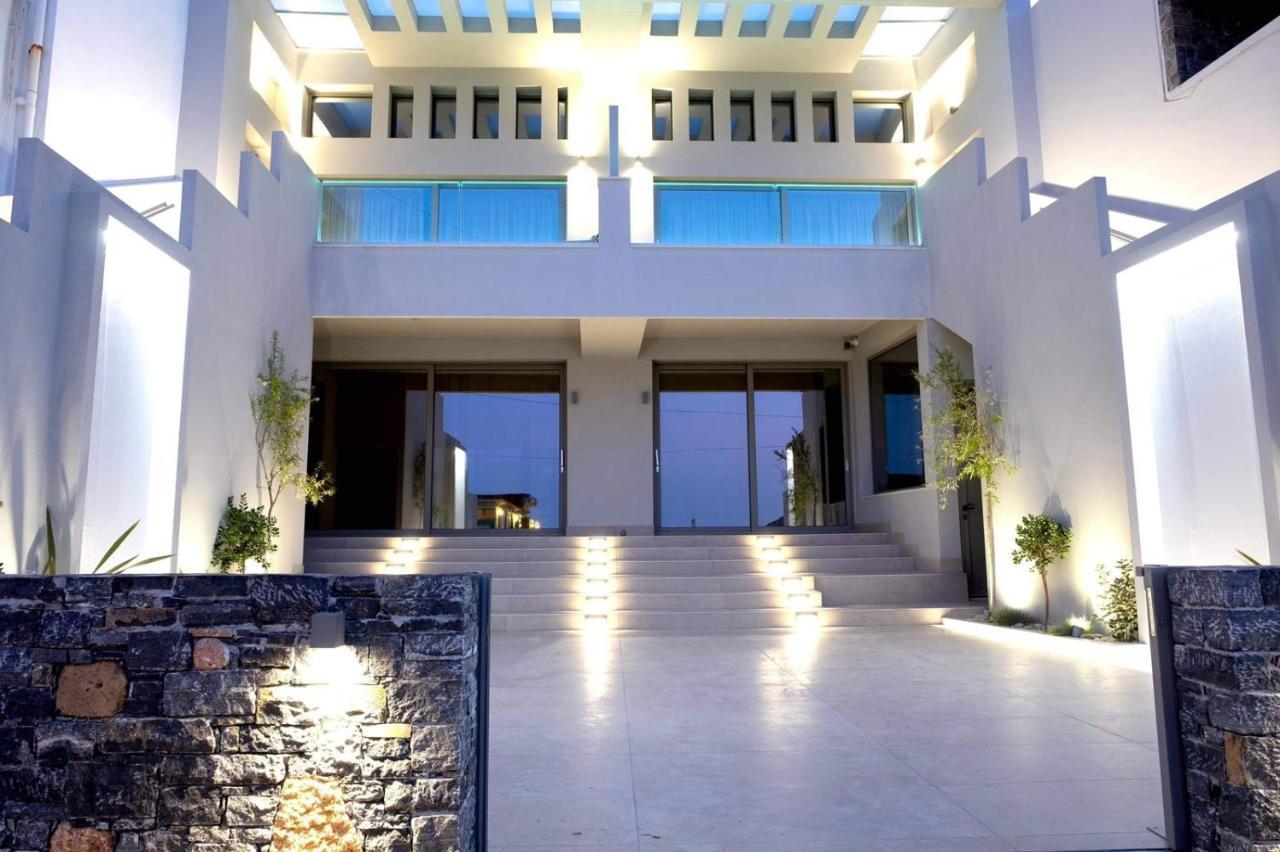 Nama Sea Side Suites Pláka Buitenkant foto